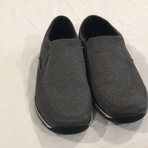 Men’s sketchers casual slip on